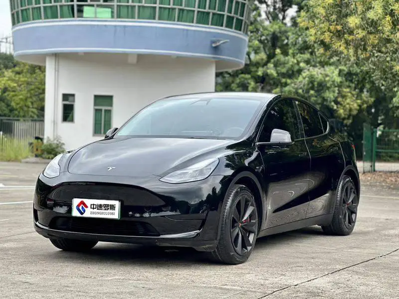الطراز Y 2022 facelifted rear-wheel drive version