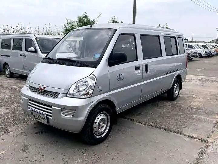 Wuling Rongguang 2017 1.5L extended basic model