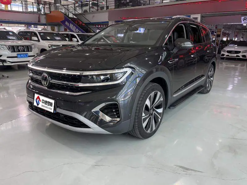 Landscape 2022 380TSI 4WD Flagship Victory Edition 6 Seaters