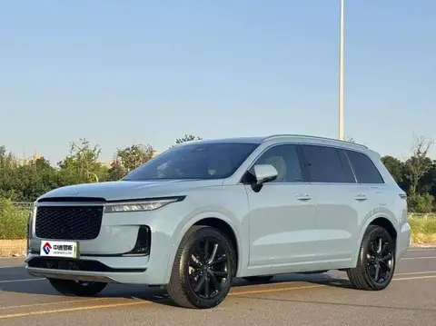 Ideal ONE 2021 Extended Range 6-seater Edition