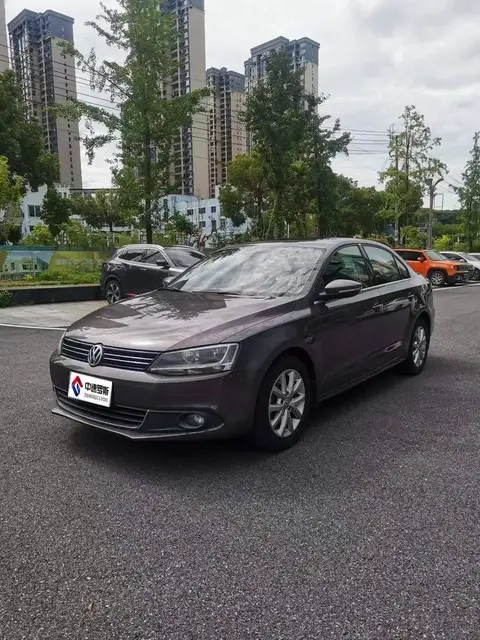 Sagitar 2012 1.6L Automatic Comfort