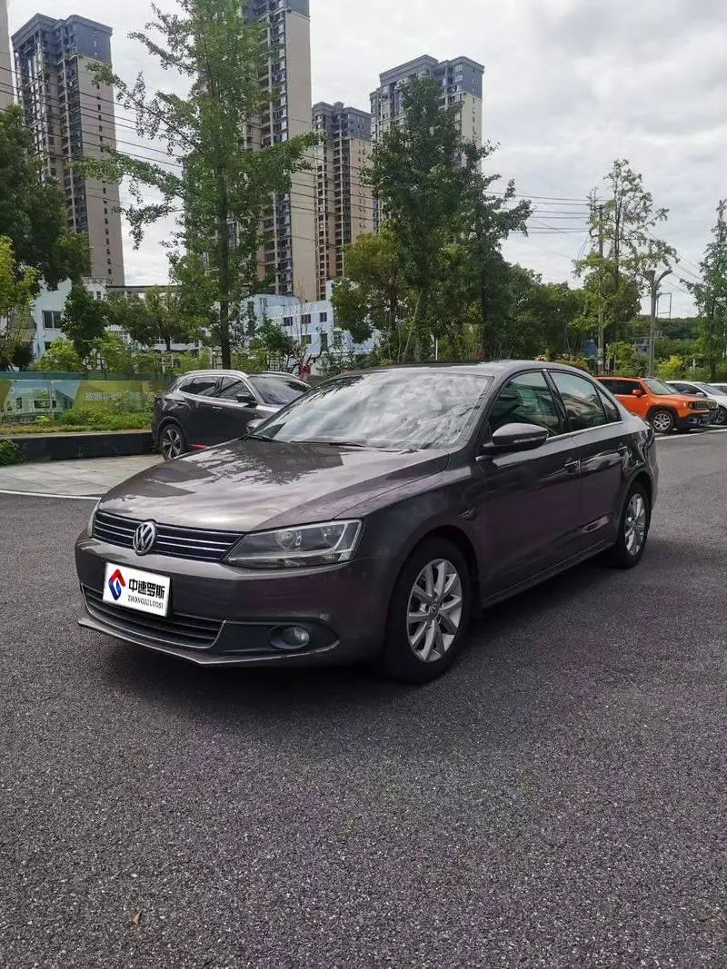 Sagitar 2012 1.6L Automatic Comfort