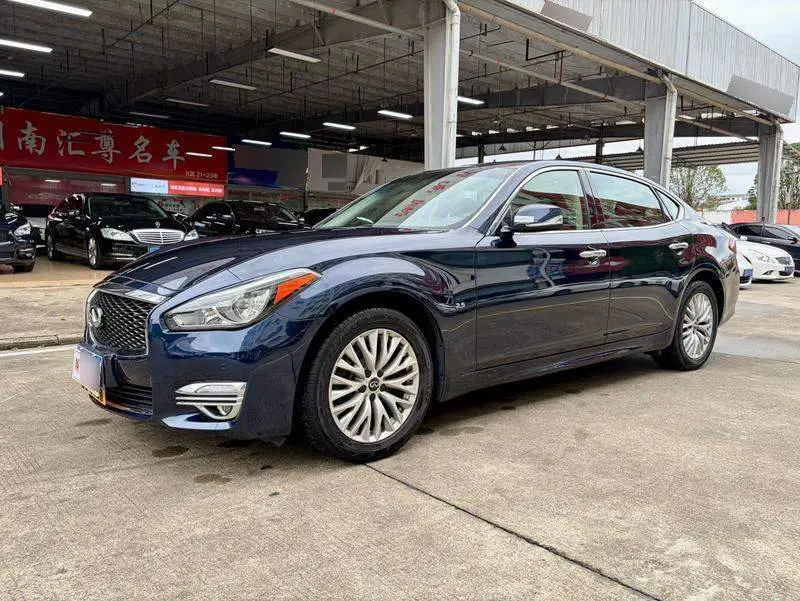 Infiniti Q70 2015 Q70L 2.5L Enjoy Edition