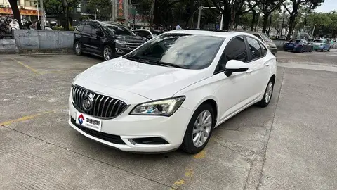 Valeant 2015 Sedan 20T Dual Clutch Luxury Model