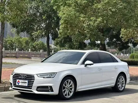 Audi A4L 2019 40 TFSI Fashionable National V