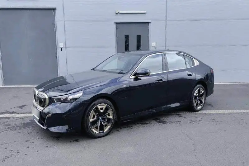 BMW i5 2024 eDrive 35L M Sport Package