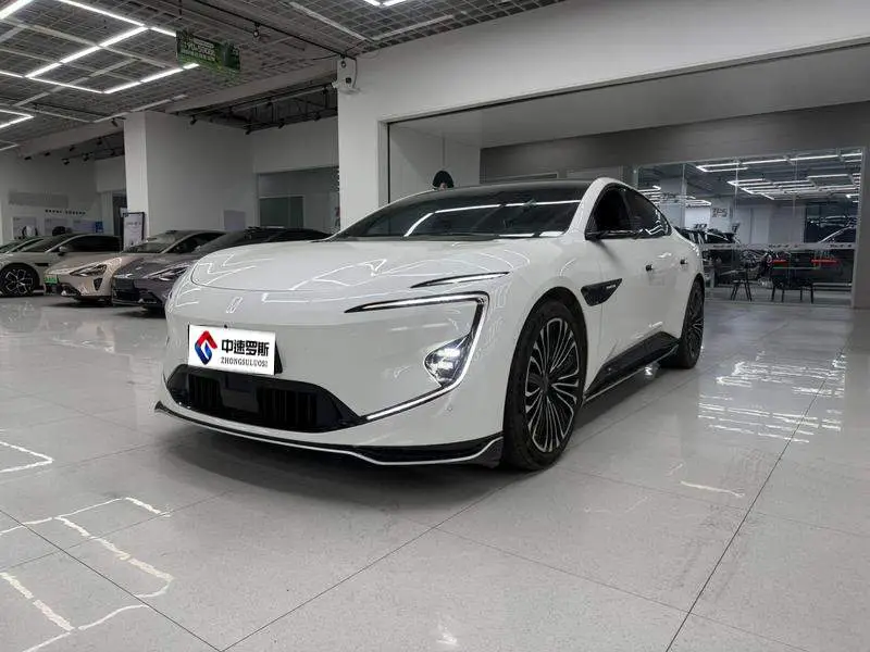 Avita 12 2023 700 Triple Laser RWD Luxury Edition