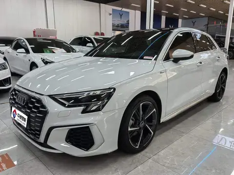 Audi A3 2023 Sportback 35 TFSI facelift: stylish and sporty