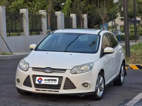 Fox 2012 Hatchback 1.6L Automatic Fashion Edition
