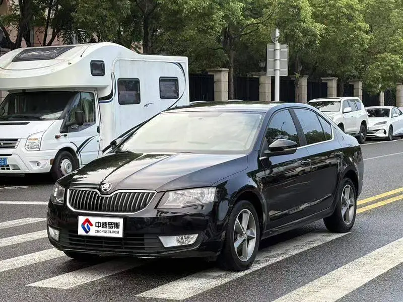 Octavia 2016 1.6L Manual Innovation Edition