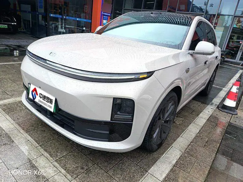 Ideal L6 2025 Pro Intelligent Refresh Edition