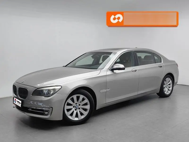 BMW 7 Series 2013 730Li Leading Edition