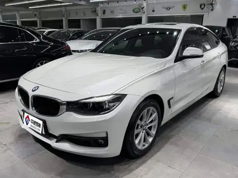BMW 3 Série GT 2017 320i Fashion Edition