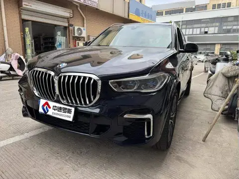 BMW X5 2022 xDrive 30Li Premium M Sport Package