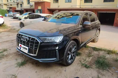 Audi Q7 2021 55 TFSI quattro S line sports model