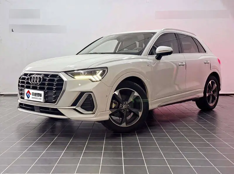Audi Q3 2020 35 TFSI Stylish and Dynamic