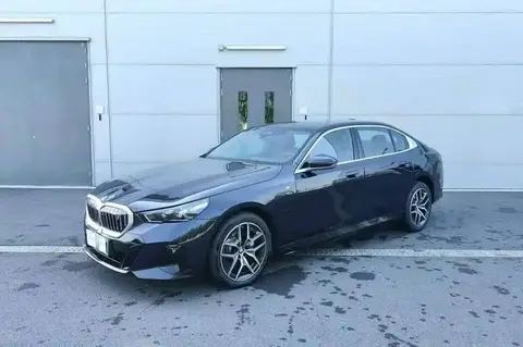 BMW i5 2025 eDrive 35L Luxury Package
