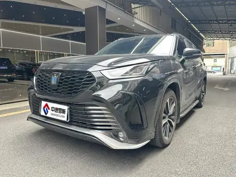 Crown Land 2022 2.5L HEV 4WD Luxury Edition