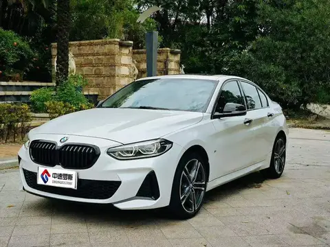 BMW 1 Serie 2021 125i M Sport Night Edition