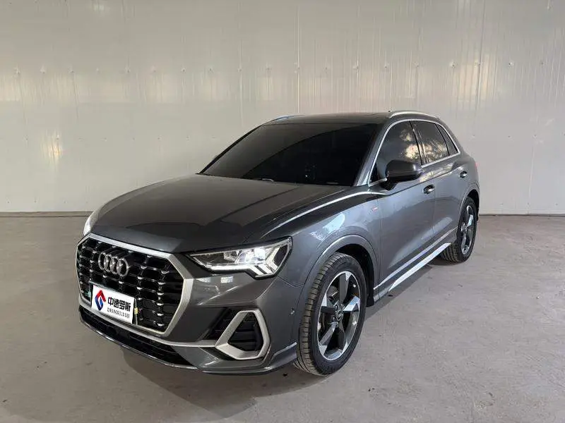 Audi Q3 2022 35 TFSI Stylish and Dynamic