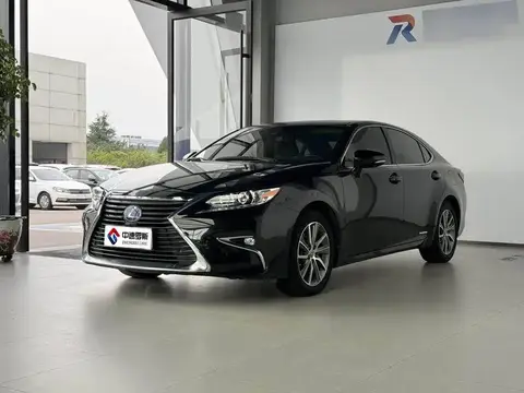 Lexus ES 2015 300h Luxury Edition