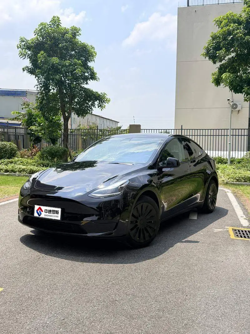الطراز Y 2022 facelifted rear-wheel drive version