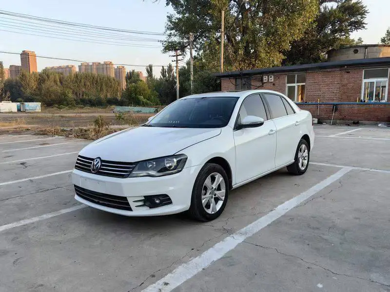 Bora 2015 Value Edition 1.6L Automatic Comfort