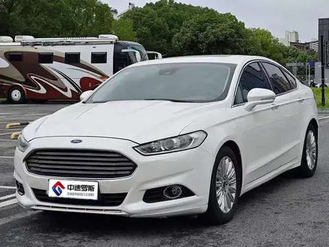 Mondeo 2013 2.0L GTDi200 Luxury Mẫu