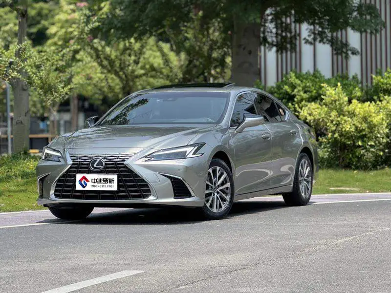 Lexus ES 2025 300h Premium Edition