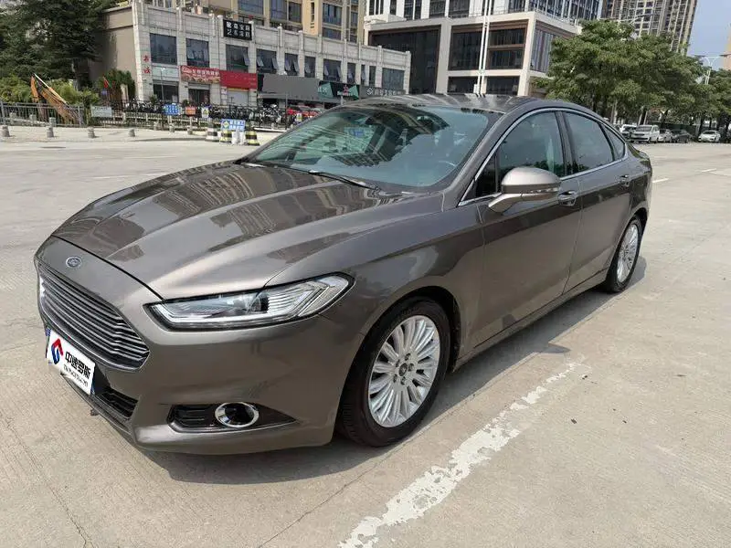 Mondeo 2013 2.0L GTDi200 Fashion Mẫu