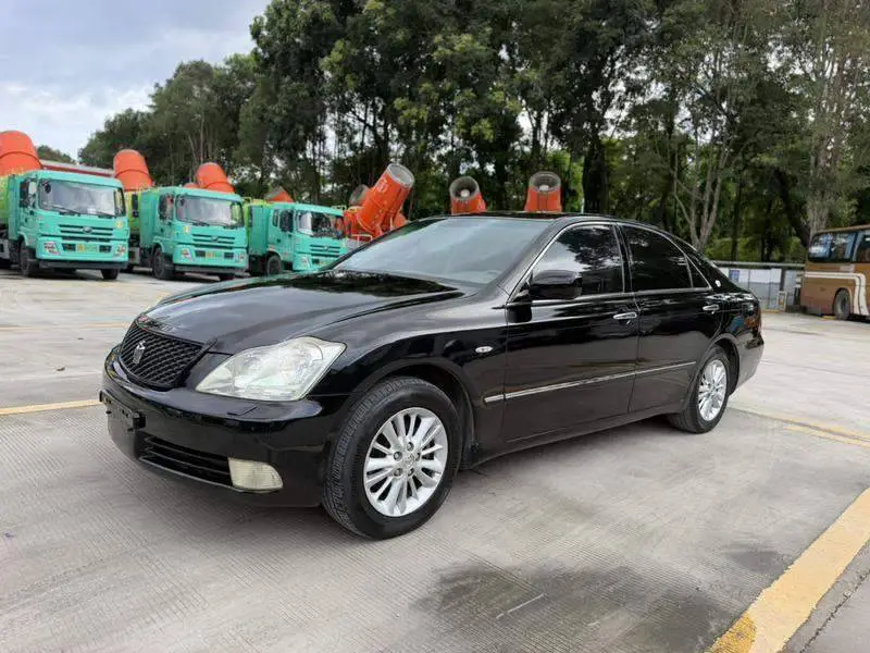 crown 2008 2.5L 5th Anniversary Edition