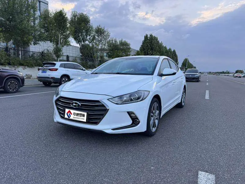 Leading 2016 1.6L Automatic Intelligent Elite