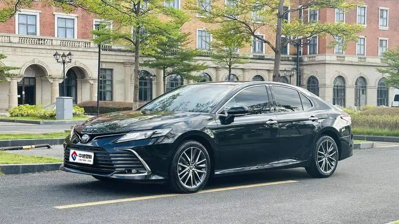Camry 2021 2.5G Deluxe Edition