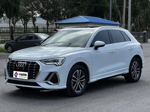 Audi Q3 2022 35 TFSI Progressive Dynamic Edition