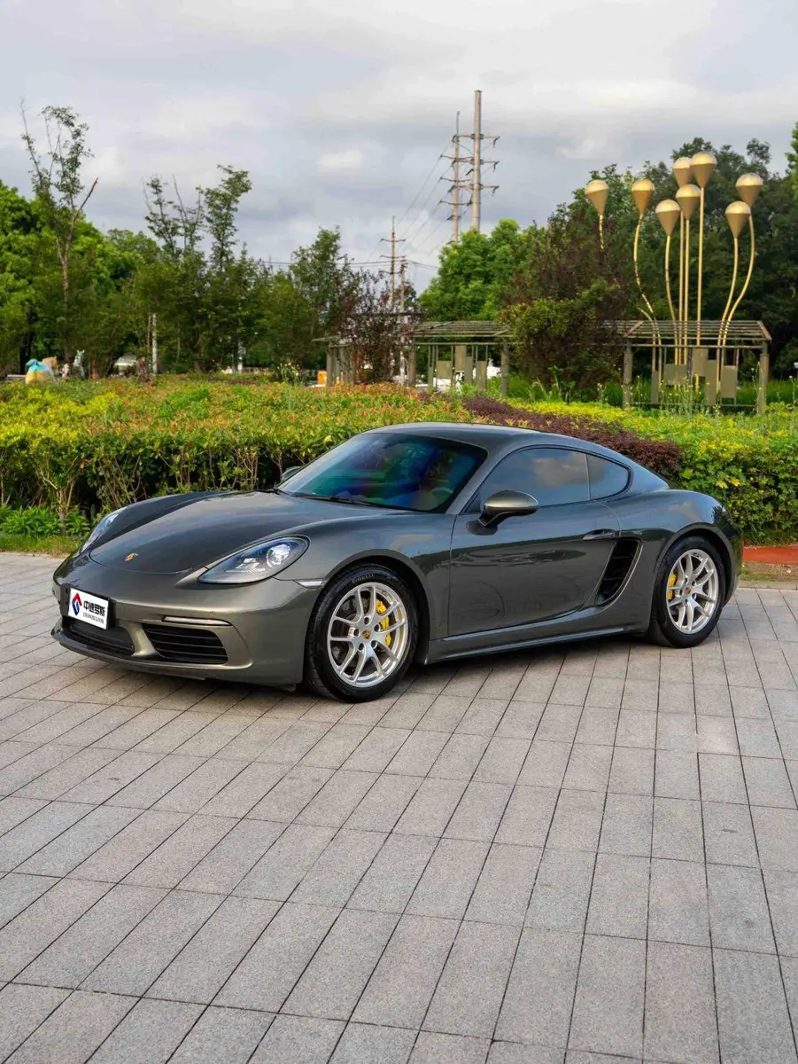 Porsche 718 2020 Cayman 2.0T