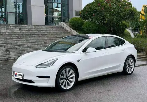 Modelo 3 2019 Standard Range RWD Upgraded Edition