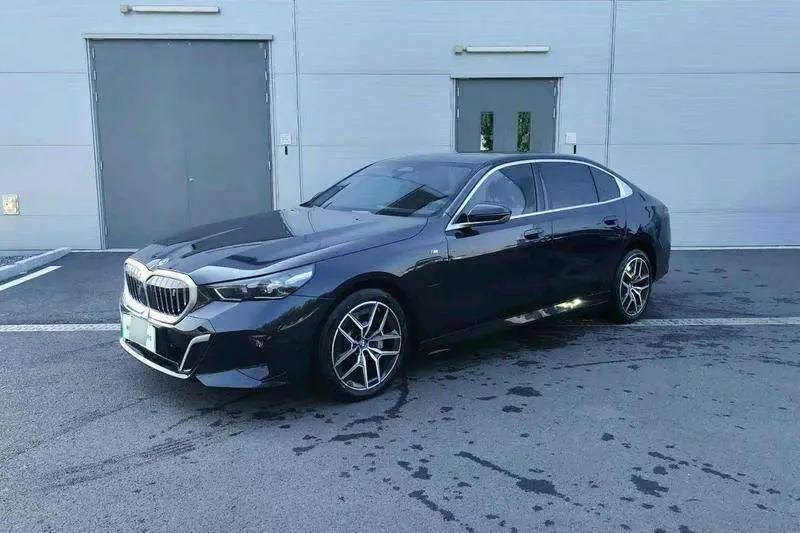 BMW i5 2025 eDrive 35L M Sport Package