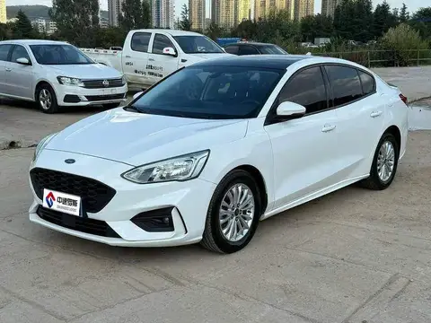 Fox 2020 Sedan EcoBoost 180 Automatic Front