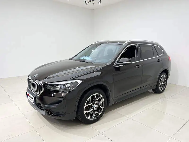 BMW X1 2020 sDrive25Li Leading Edition