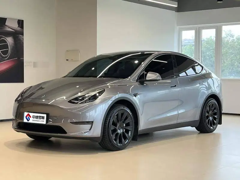 Model Y 2024 long-range all-wheel drive version