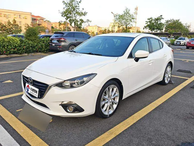 Mazda 3 Angkesaila 2014 Sedan 2.0L Automatic Flagship