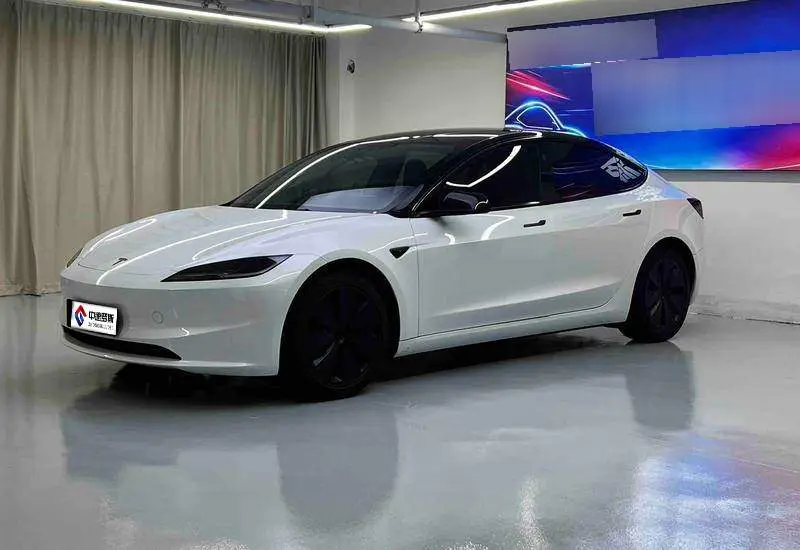 Model 3 2025 facelifted rear-wheel drive version