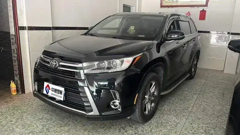 Highlander 2018 2.0T 4WD Premium Edition 7 Seaters National VI