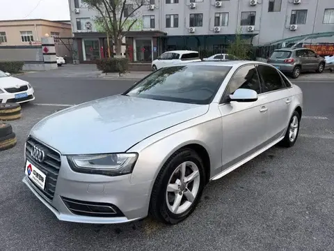 Audi A4L 2013 35 TFSI Automatic Standard Model
