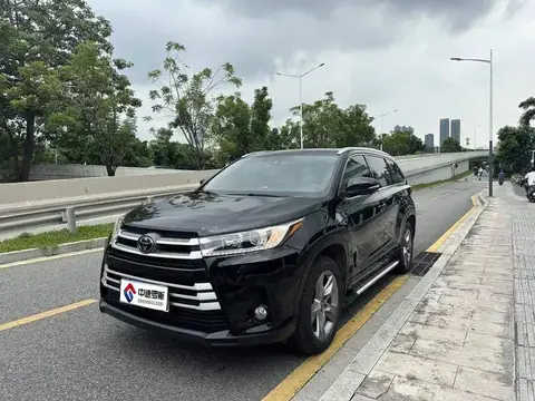 Highlander 2018 2.0T 2WD Luxury Edition 7 Seaters National VI