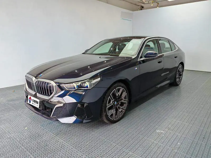 BMW 5 Series 2025 530Li Premium M Sport Package