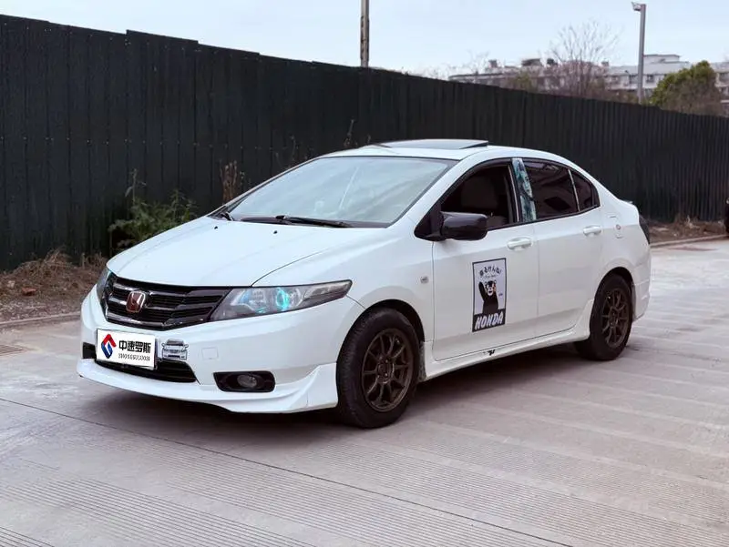 Classic 2012 1.5L Manual Elite Edition