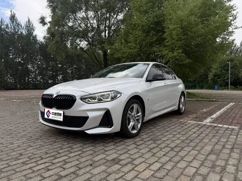 BMW 1 Серия 2022 120i M Sport Night Edition