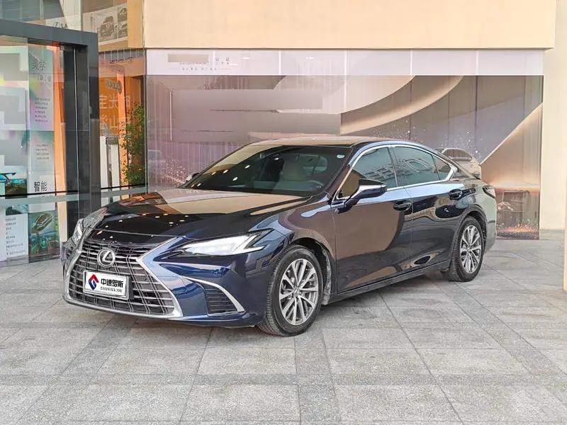 Lexus ES 2025 300h Premium Edition