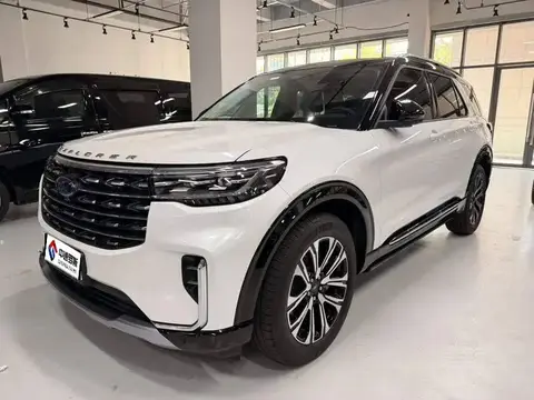 Explorer 2024 2.3T EcoBoost 4WD Titanium Edition 6 Seaters